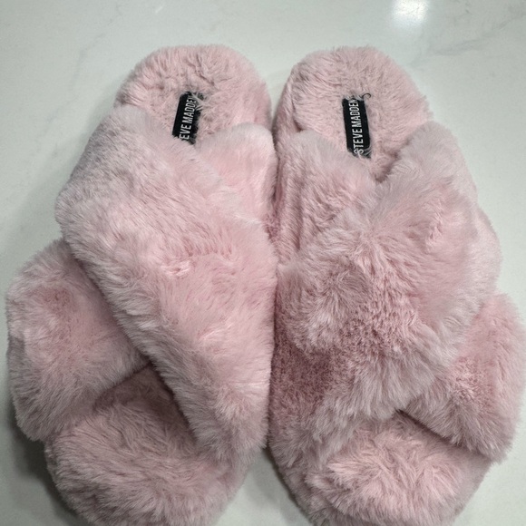 Steve Madden Blush Furry Women's Slippers - Picture 1 of 4